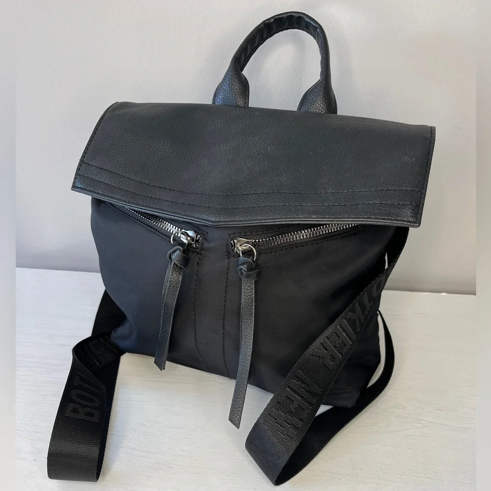 BOTIKER Mini Trigger Backpack Black